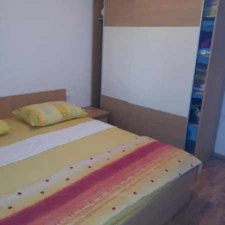 Lavica - Free Private Parking Apartment