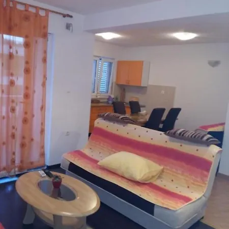 Apartment Lavica - Free Private Parking Makarska