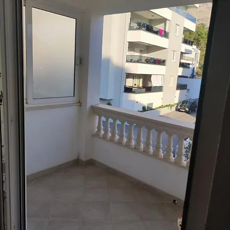 Lavica - Free Private Parking Apartment Makarska