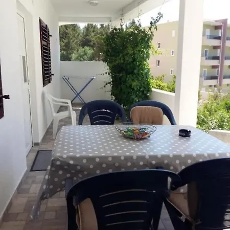 Lavica - Free Private Parking Apartment Makarska