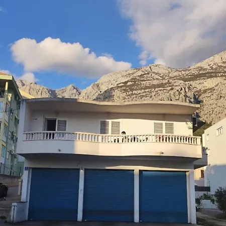 Lavica - Free Private Parking Apartment