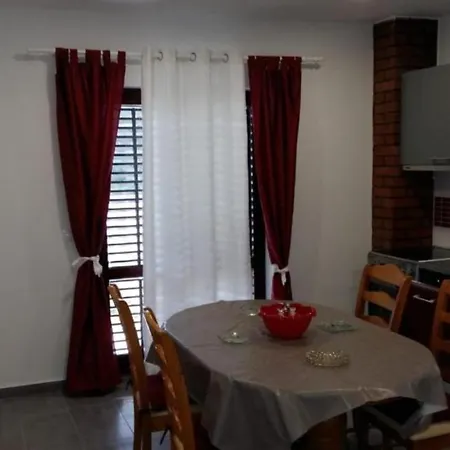 Apartment Lavica - Free Private Parking