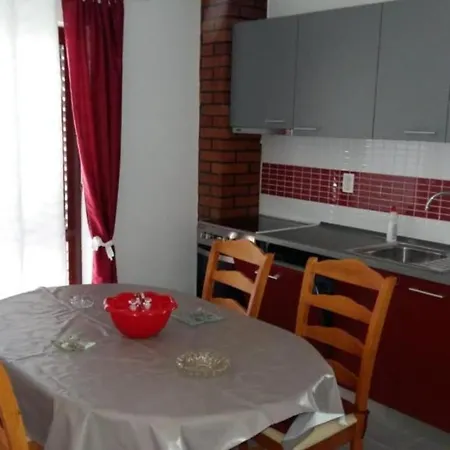 Lavica - Free Private Parking Apartment *